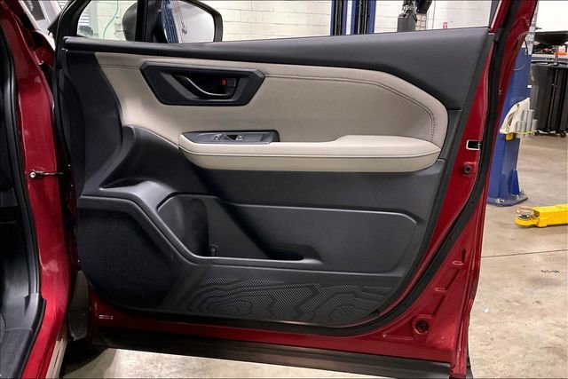 Used 2025 Subaru Forester Premium image 24