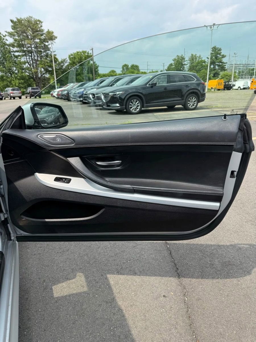 Used 2015 BMW 650i xDrive Convertible image 9