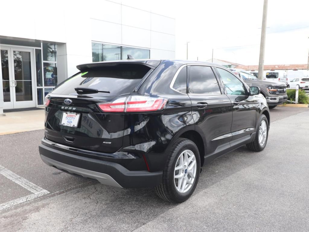 Certified 2022 Ford Edge SEL AWD/4WD image 13