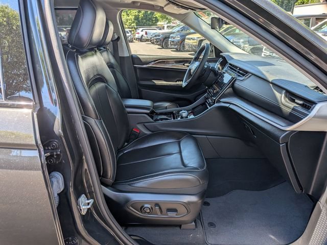 Certified 2023 Jeep Grand Cherokee L Limited w/ Luxury Tech Group II AWD/4WD image 35