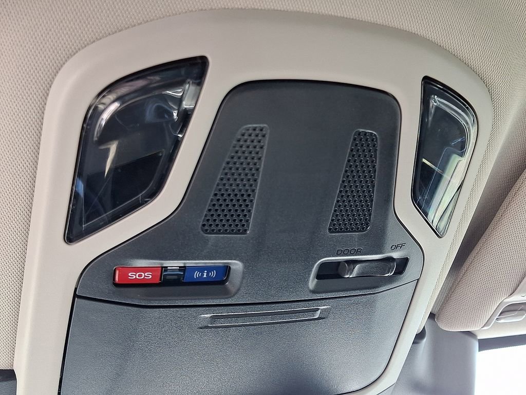 Used 2023 Subaru Outback Onyx Edition image 23