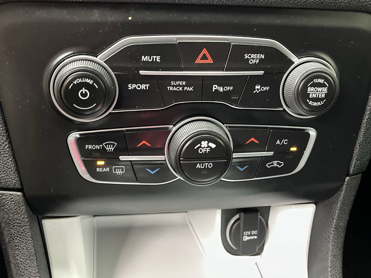 Used 2018 Dodge Charger GT AWD/4WD image 20