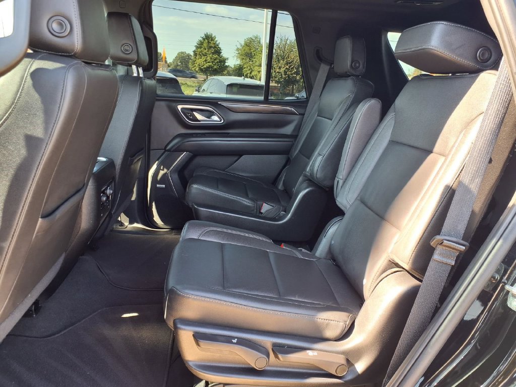 Used 2022 Chevrolet Tahoe Z71 w/ Luxury Package AWD/4WD image 24