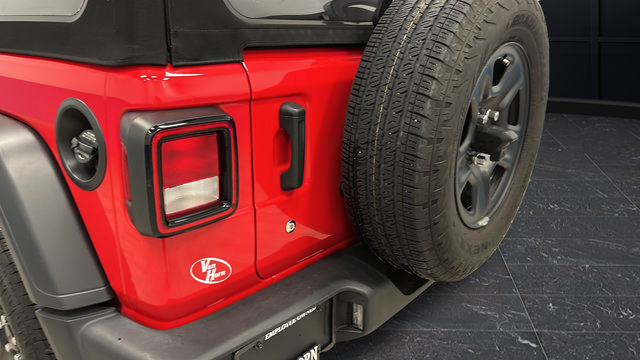 Used 2024 Jeep Wrangler Sport AWD/4WD image 36