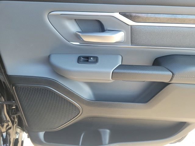 Used 2020 RAM 1500 Big Horn AWD/4WD image 14