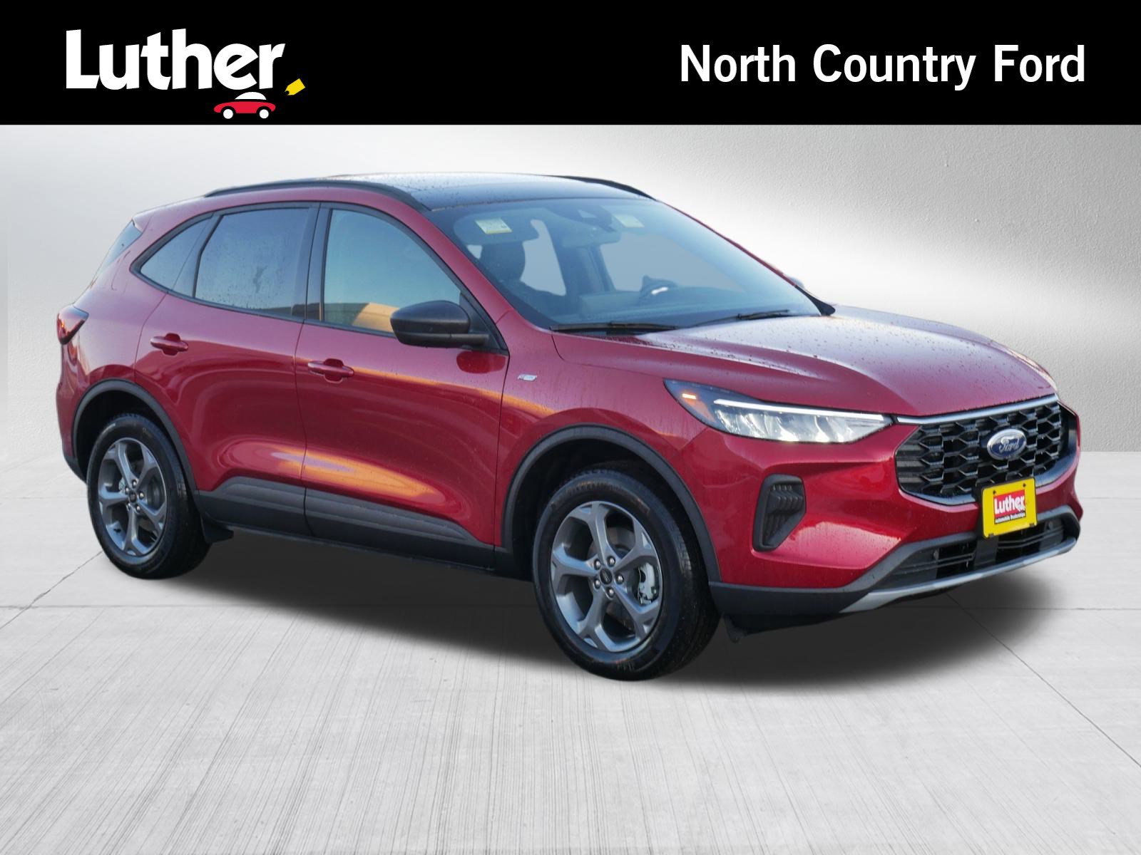 Used 2026 Ford Escape ST-Line w/ Tech Pack #1 AWD/4WD image 1