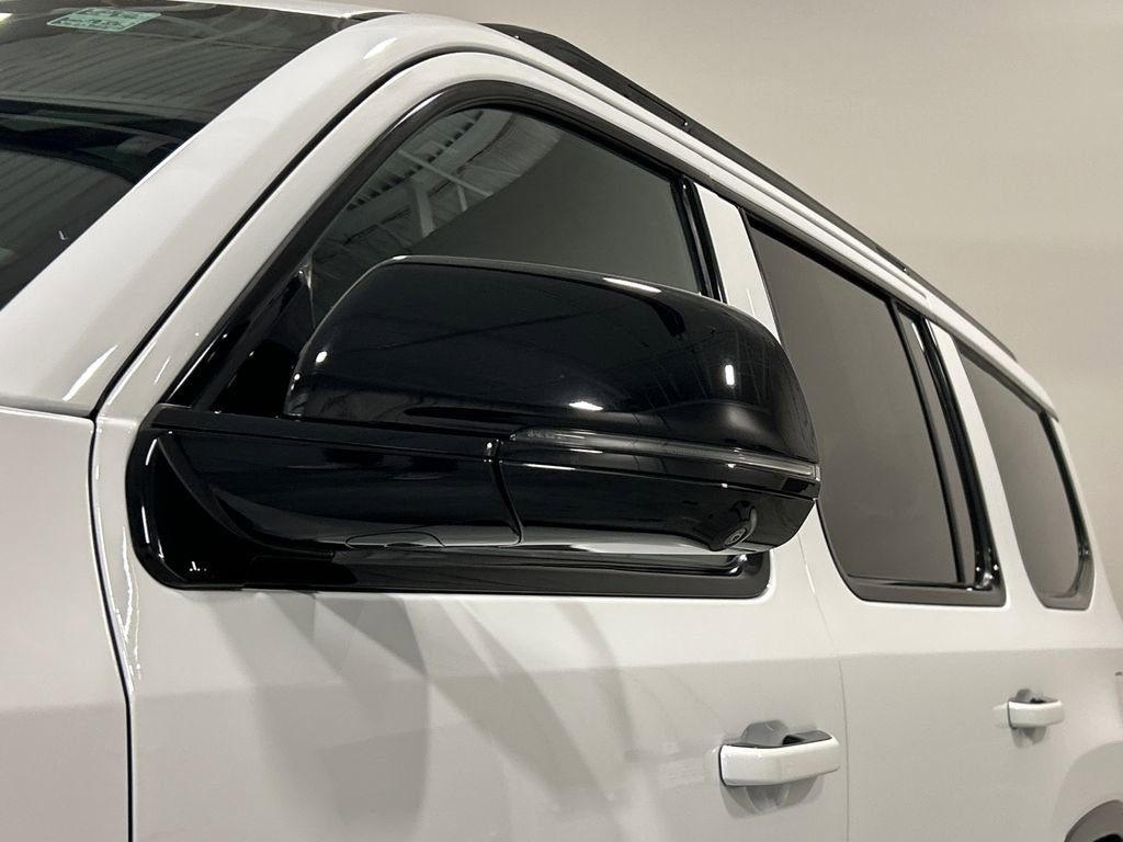 Used 2023 Jeep Wagoneer 4WD w/ Convenience Group I image 13