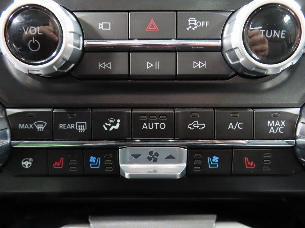 Used 2025 Ford F250 Platinum AWD/4WD image 71