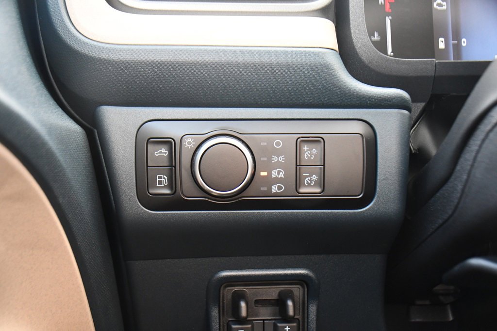 New 2025 Ford Maverick Lariat image 25