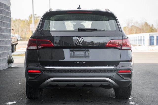 Used 2024 Volkswagen Taos S w/ MDO Package image 7