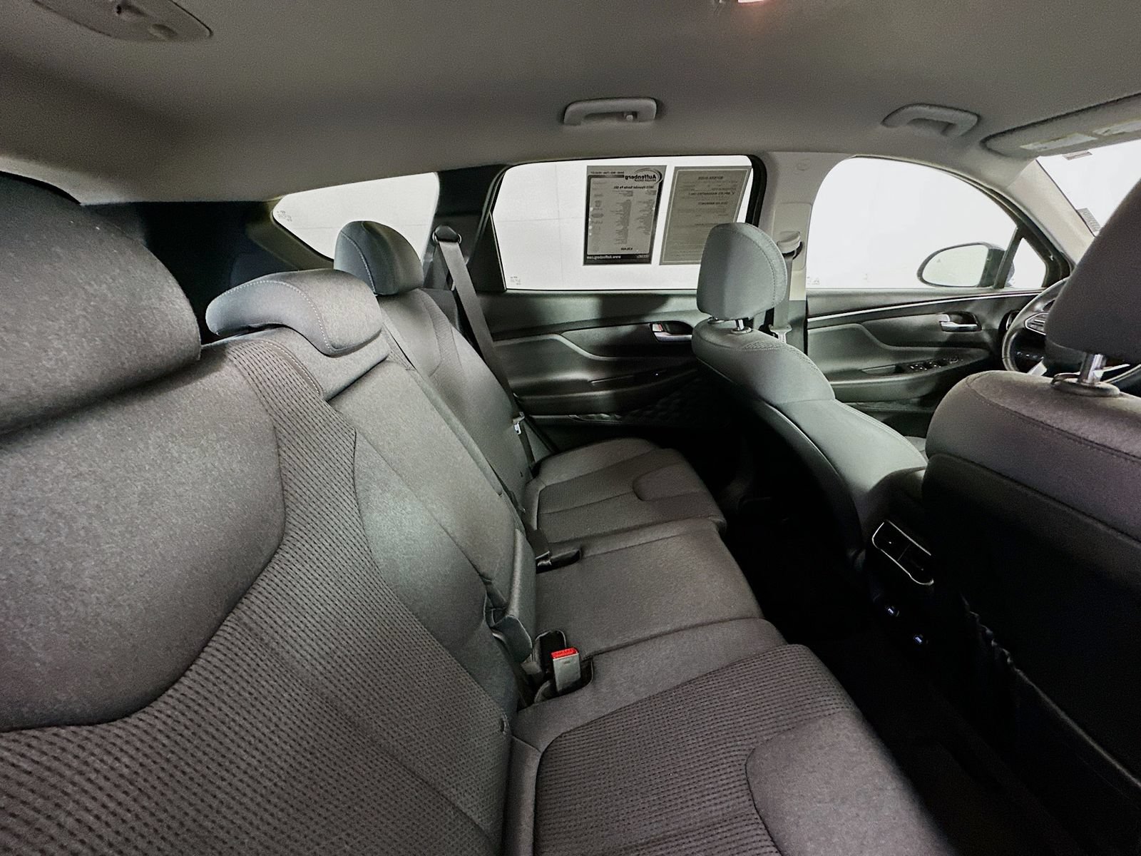 Used 2023 Hyundai Santa Fe SEL AWD/4WD image 28
