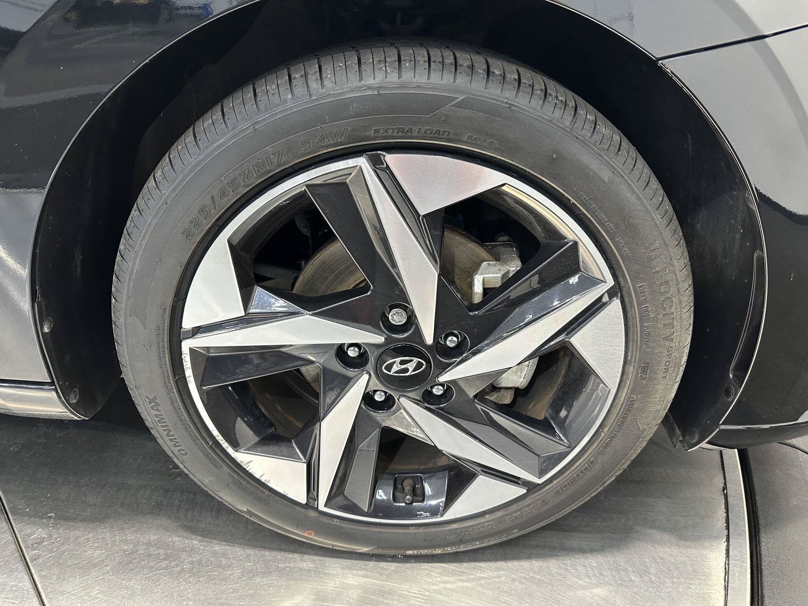 Certified 2023 Hyundai Elantra SEL w/ Convenience Package FWD image 12
