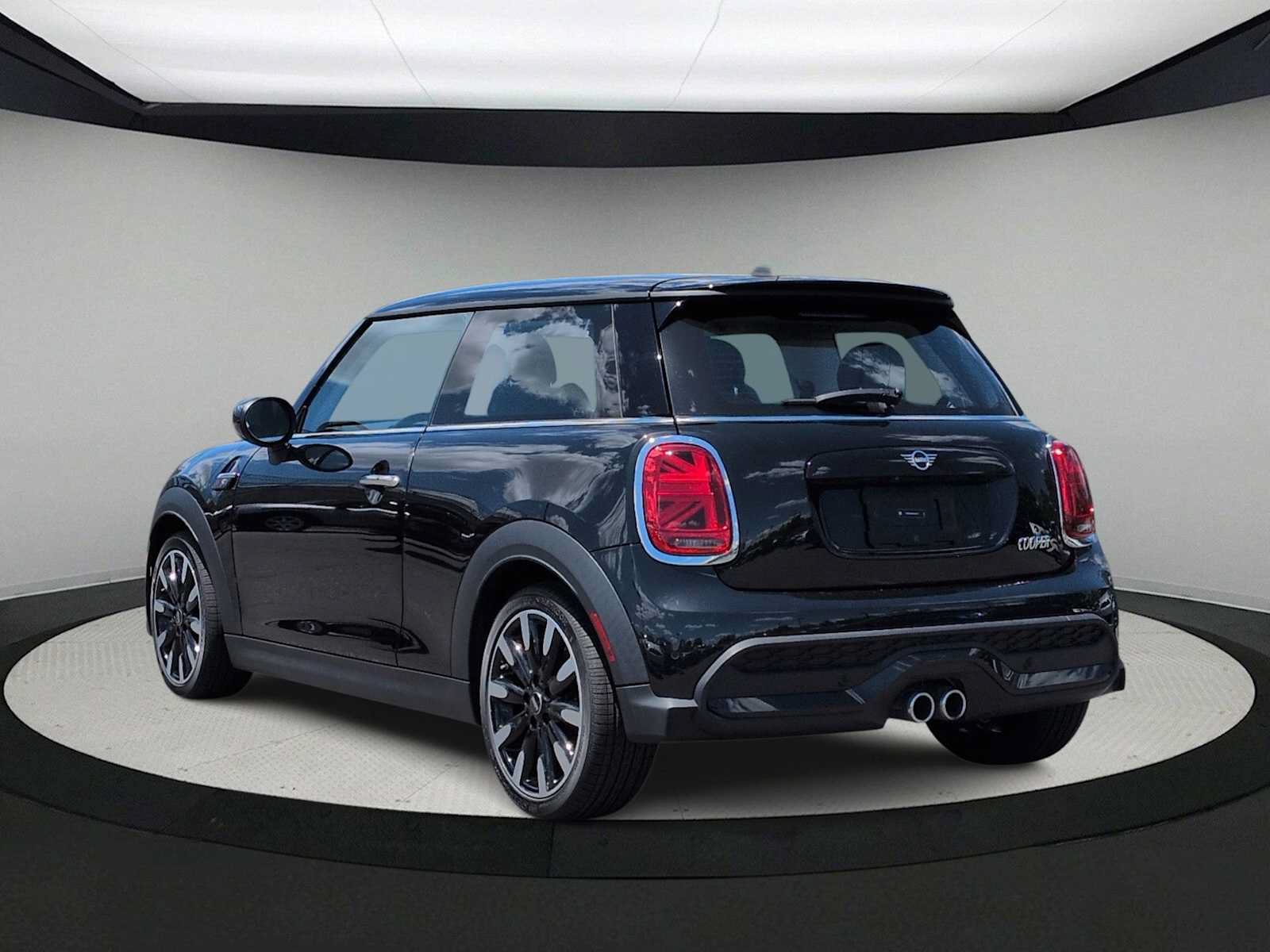Certified 2024 MINI Cooper S FWD image 6