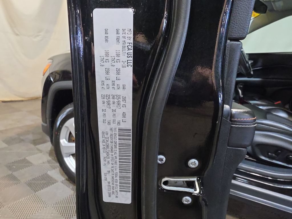 Used 2018 Jeep Compass Latitude w/ Popular Equipment Group AWD/4WD image 25