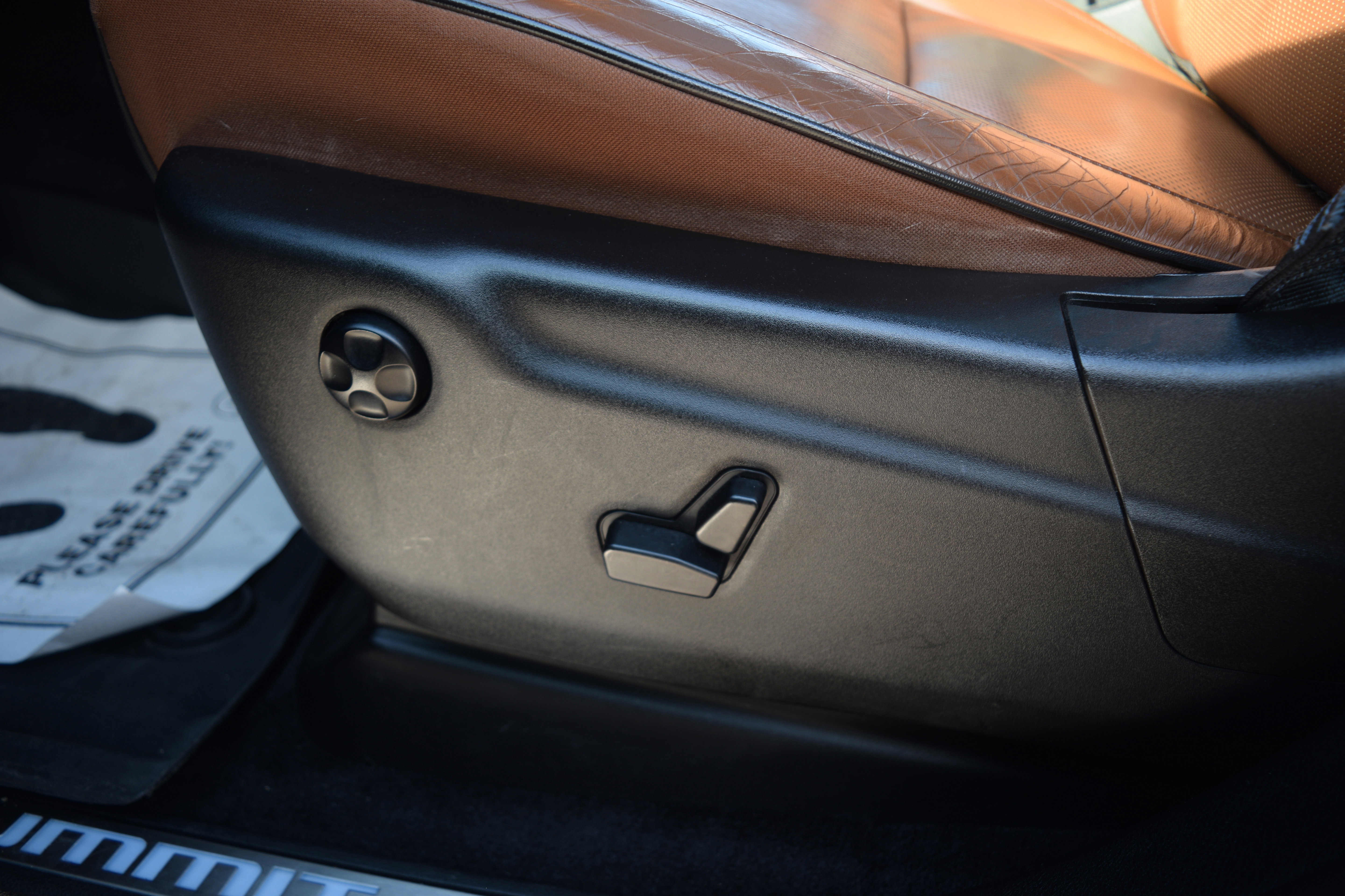 Used 2018 Jeep Grand Cherokee Summit w/ Platinum Series Group image 22