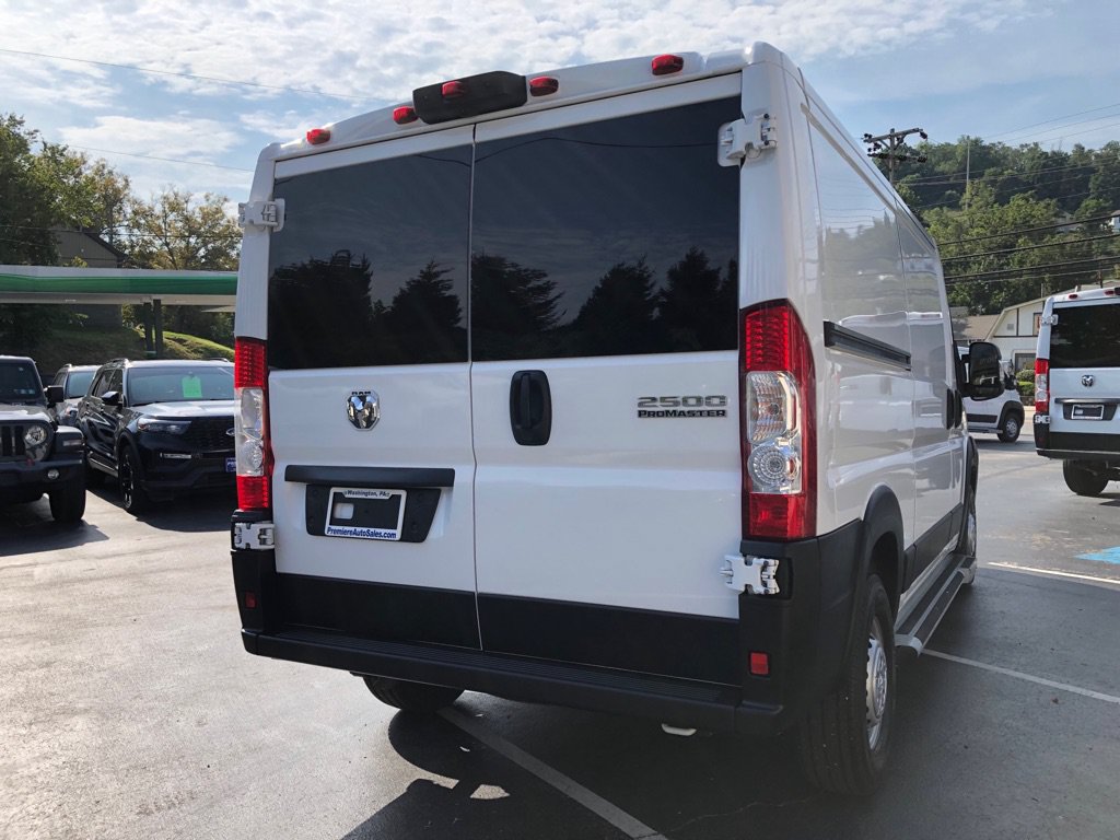Used 2025 RAM ProMaster 2500 w/ U-Haul Equipment Group FWD image 5