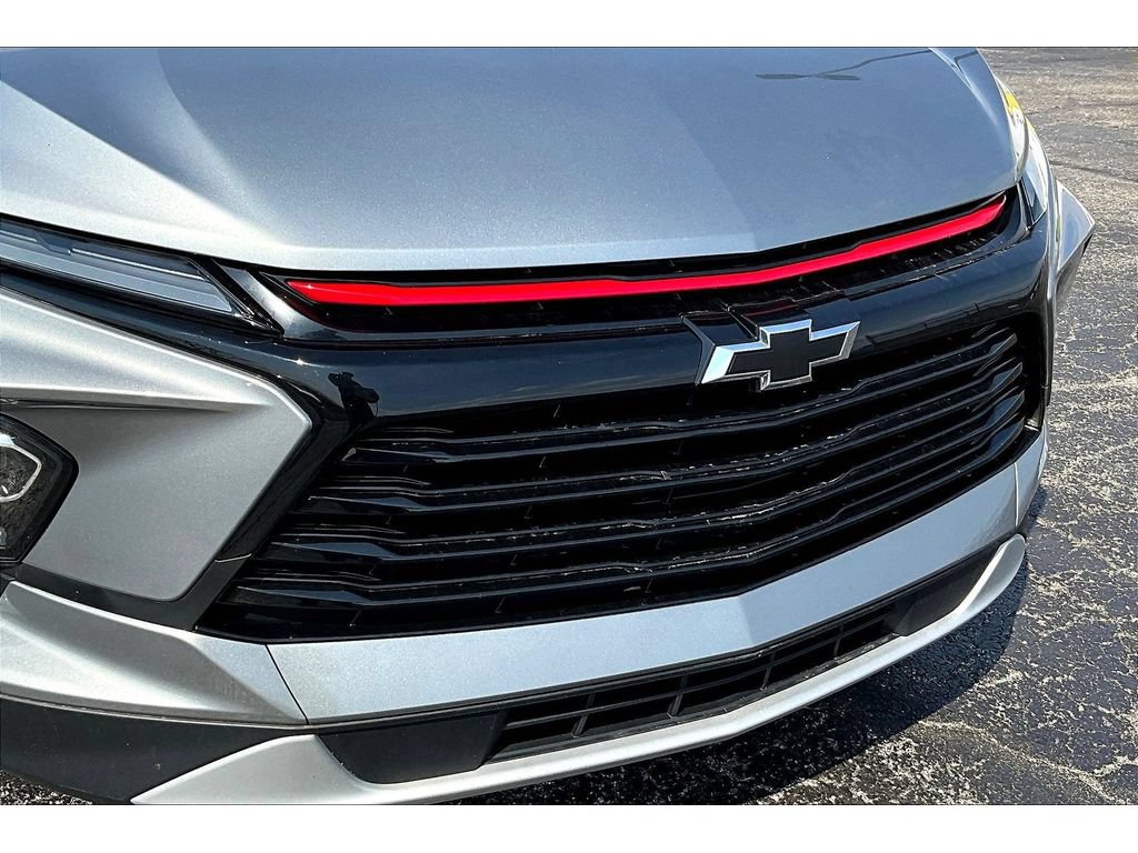 Used 2024 Chevrolet Blazer LT w/ Redline Edition AWD/4WD image 31