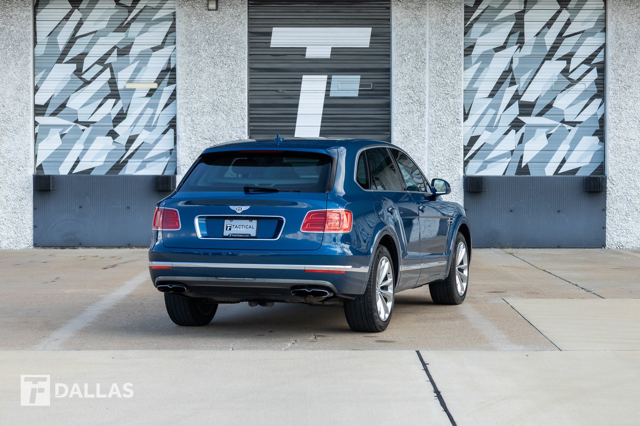 Used 2019 Bentley Bentayga AWD/4WD image 15