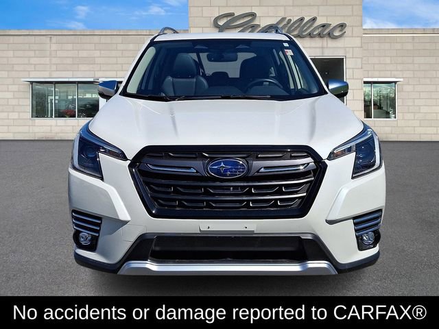Used 2023 Subaru Forester Touring AWD/4WD image 3