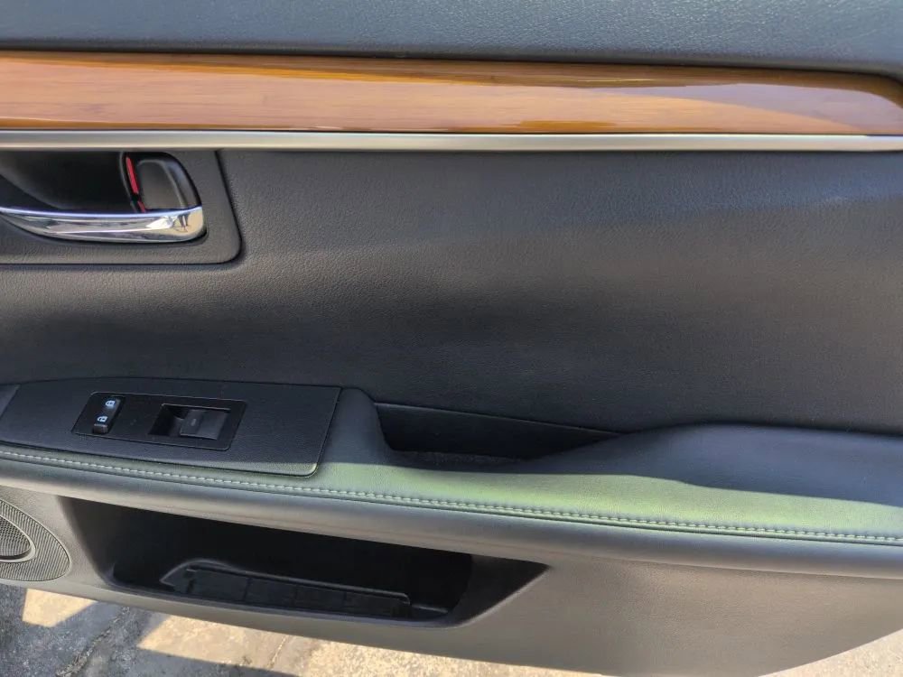 Used 2015 Lexus ES 300h image 12