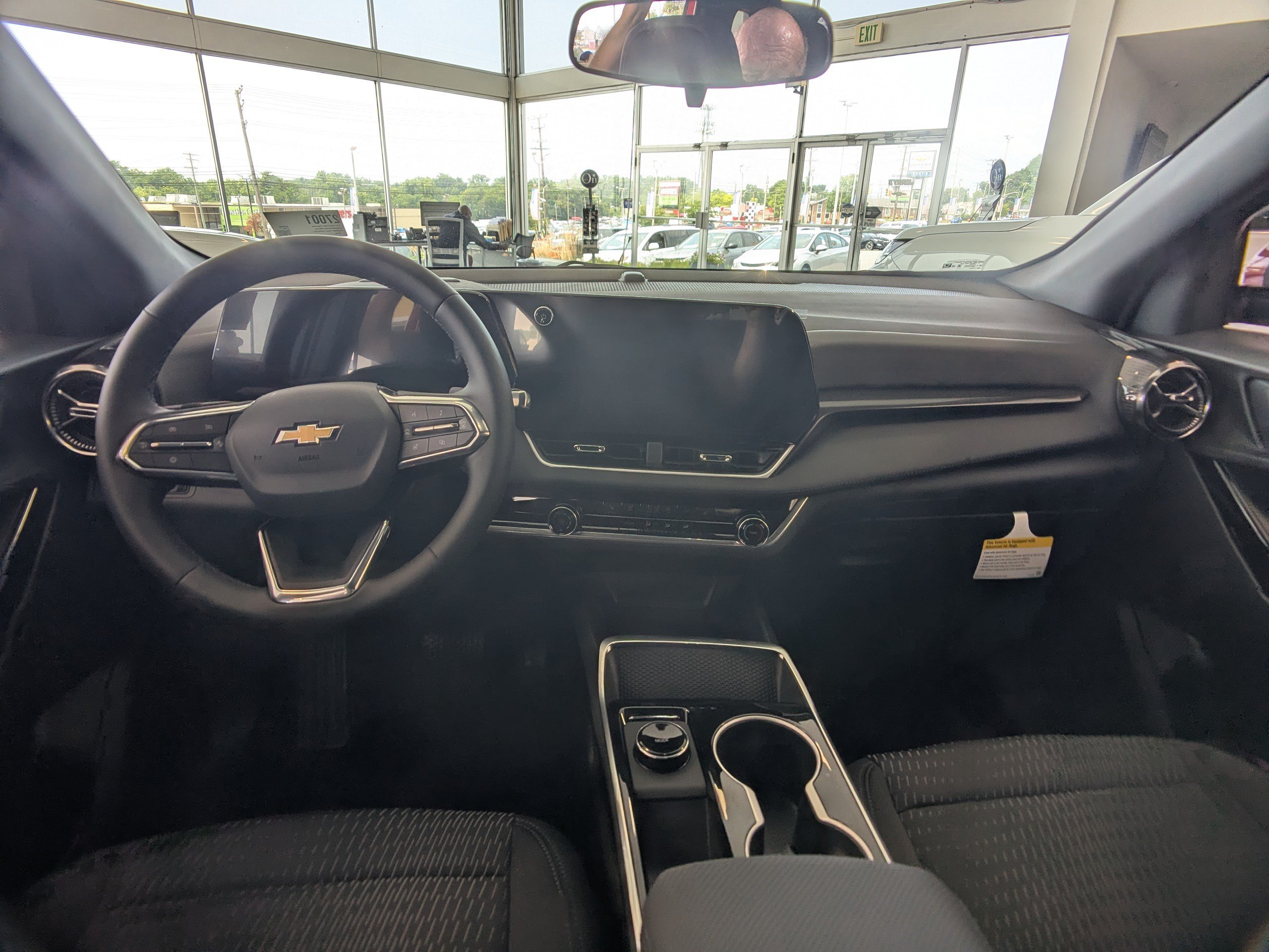 New 2027 Chevrolet Equinox LT FWD image 15