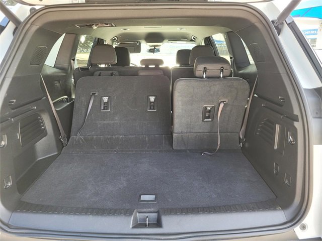 Used 2025 GMC Acadia Elevation image 13