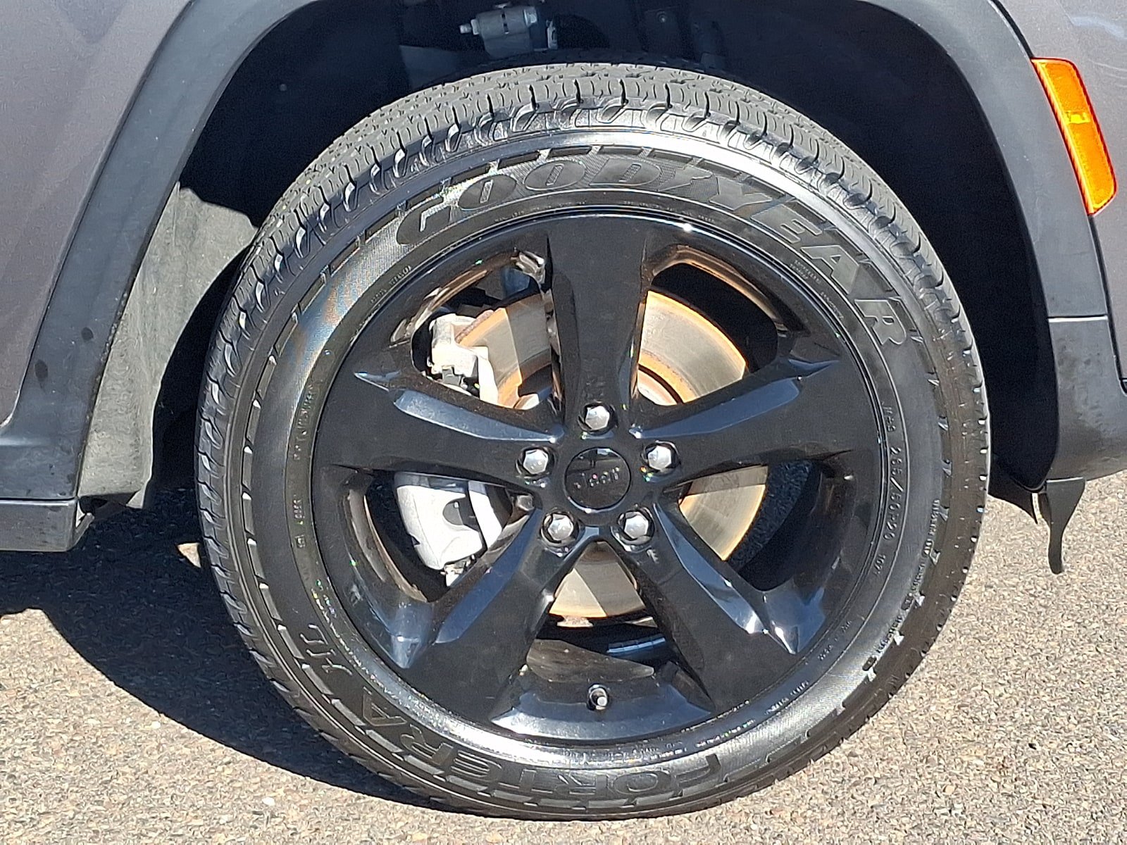 Certified 2023 Jeep Grand Cherokee L Altitude AWD/4WD image 8