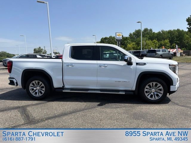 Used 2024 GMC Sierra 1500 Denali AWD/4WD image 2