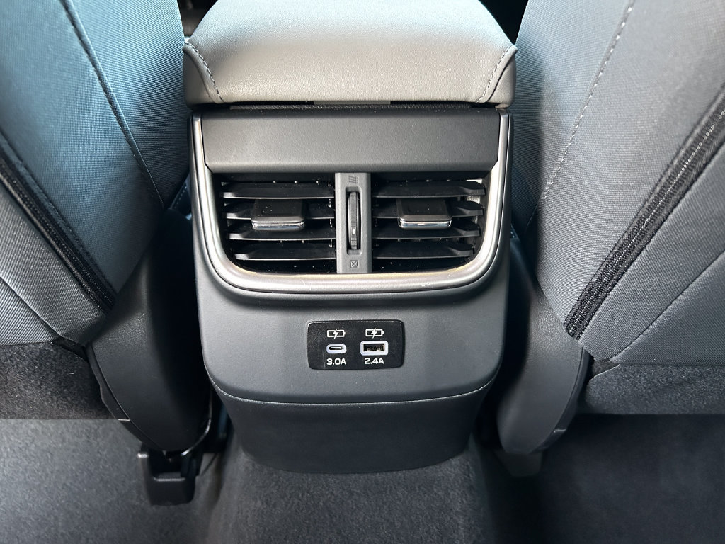 Used 2024 Subaru Outback Premium AWD/4WD image 9