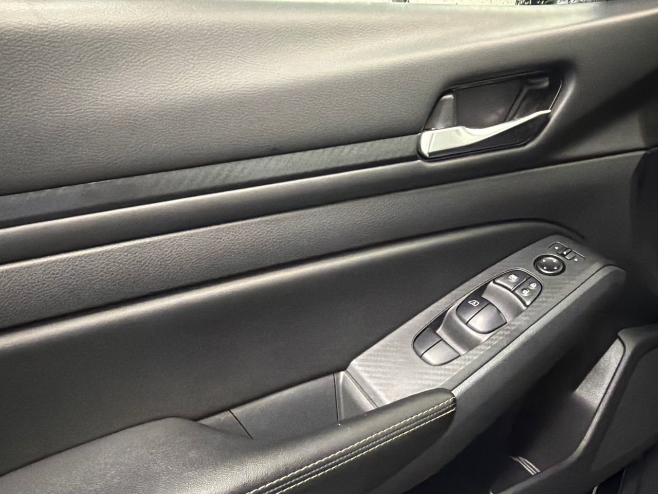 Used 2024 Nissan Altima 2.5 SV image 29