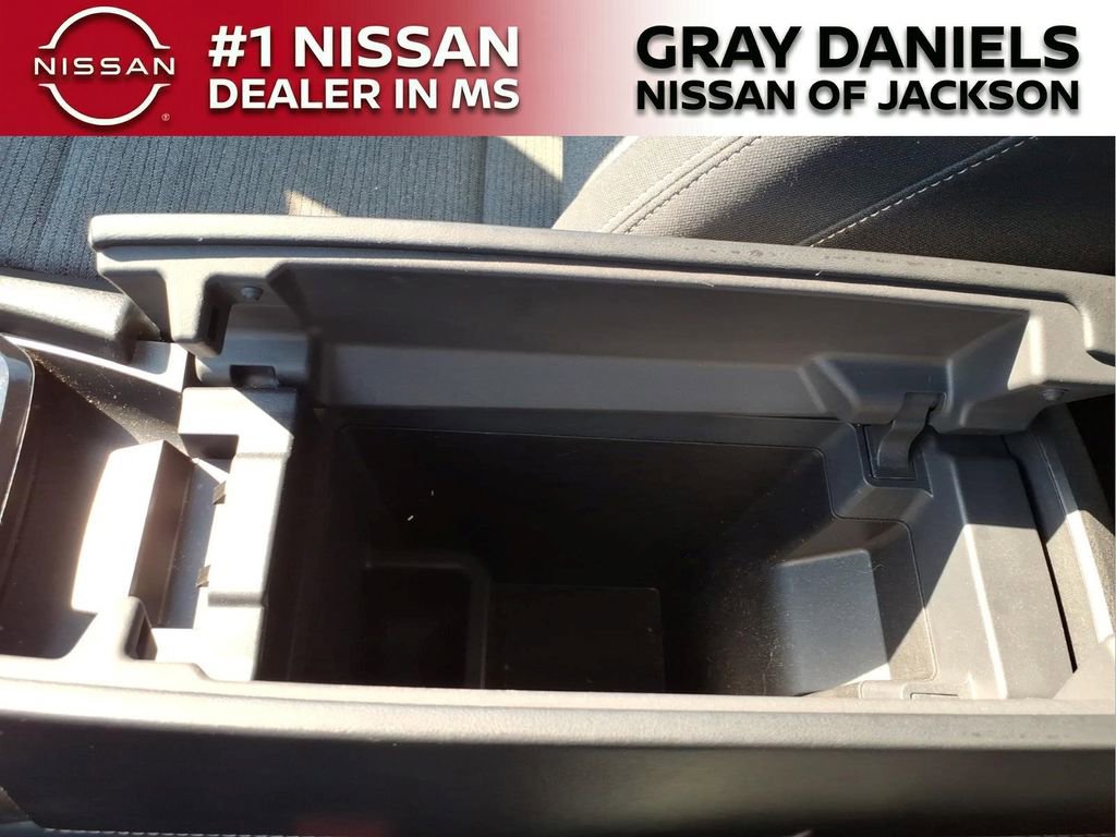 Used 2023 Nissan Rogue SV FWD image 20