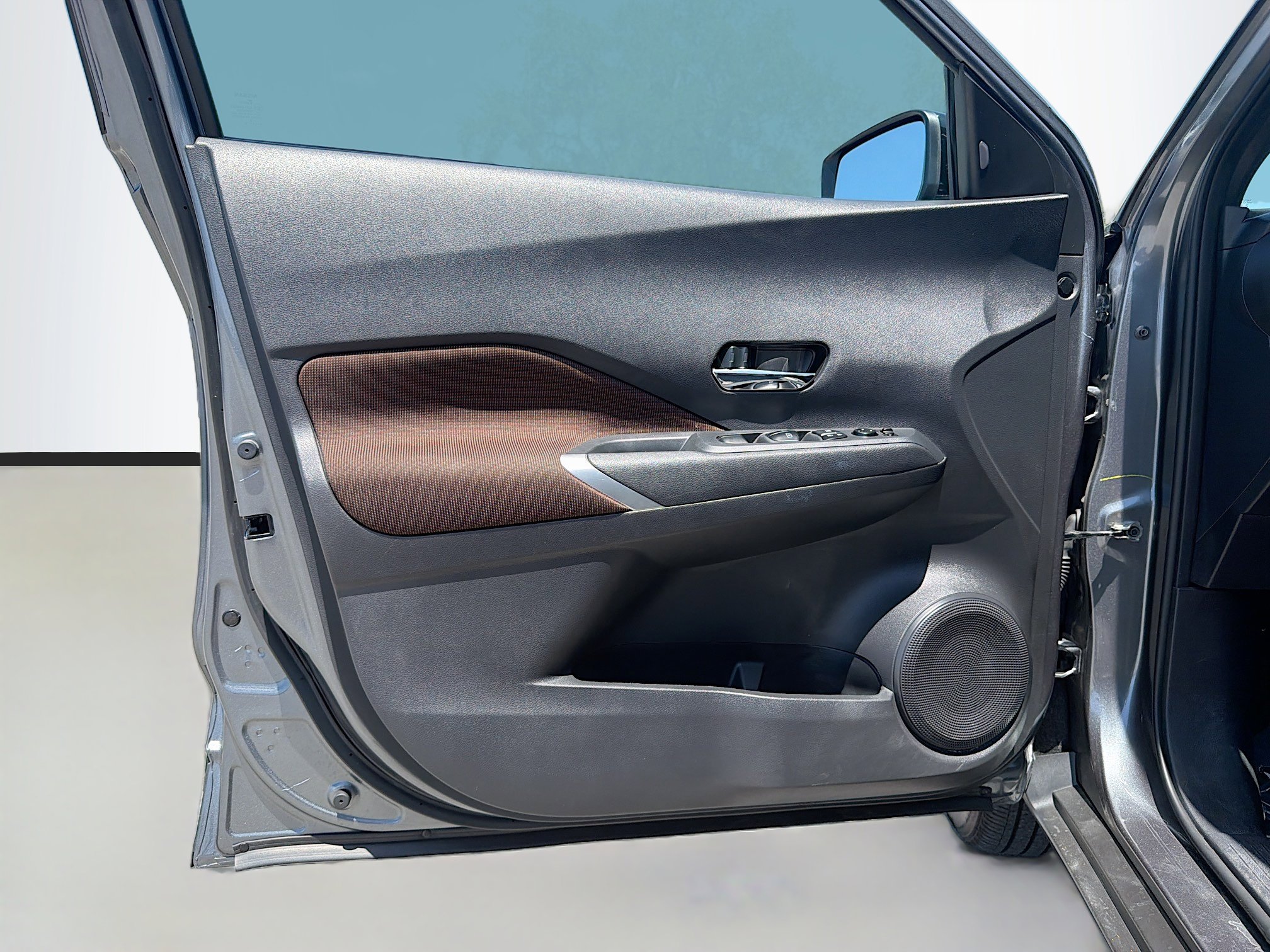 Used 2024 Nissan Kicks SR FWD image 20