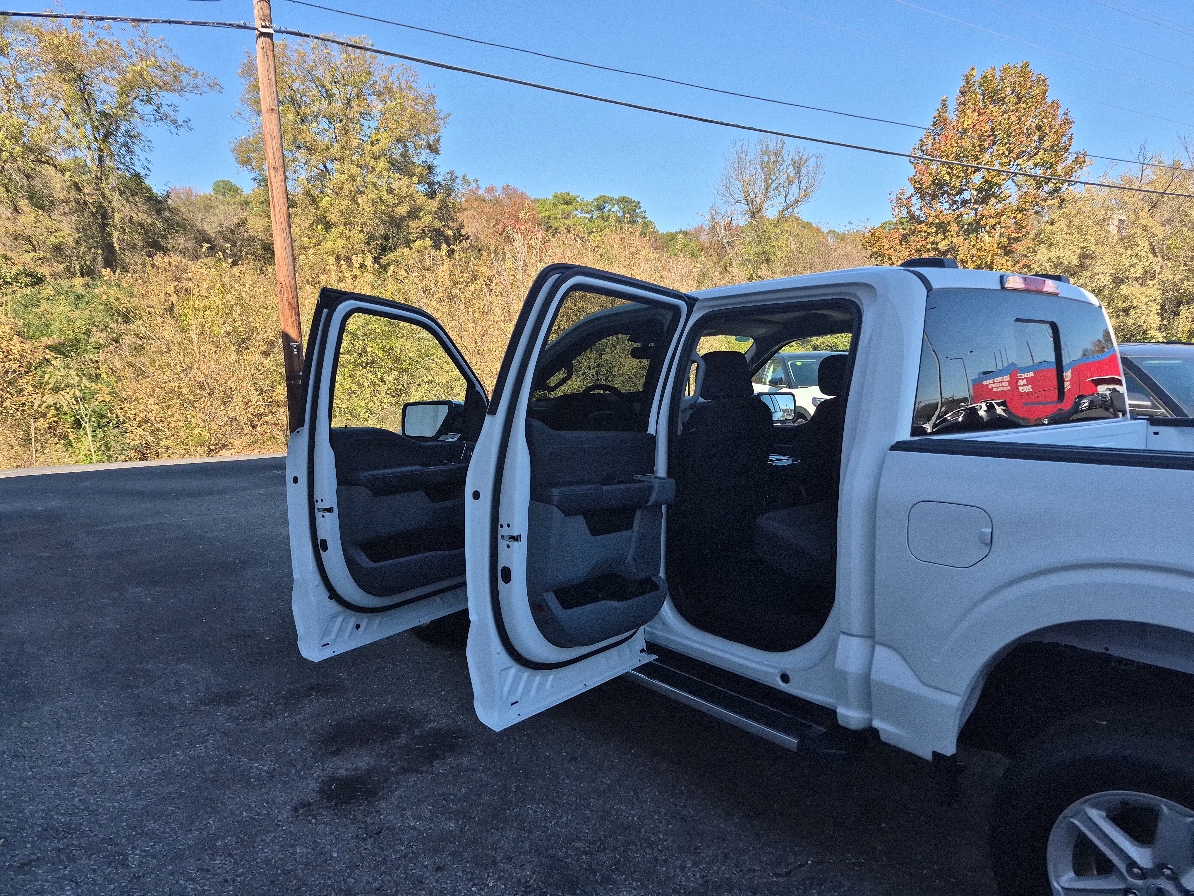 New 2025 Ford F150 XLT w/ Equipment Group 302A MID AWD/4WD image 17