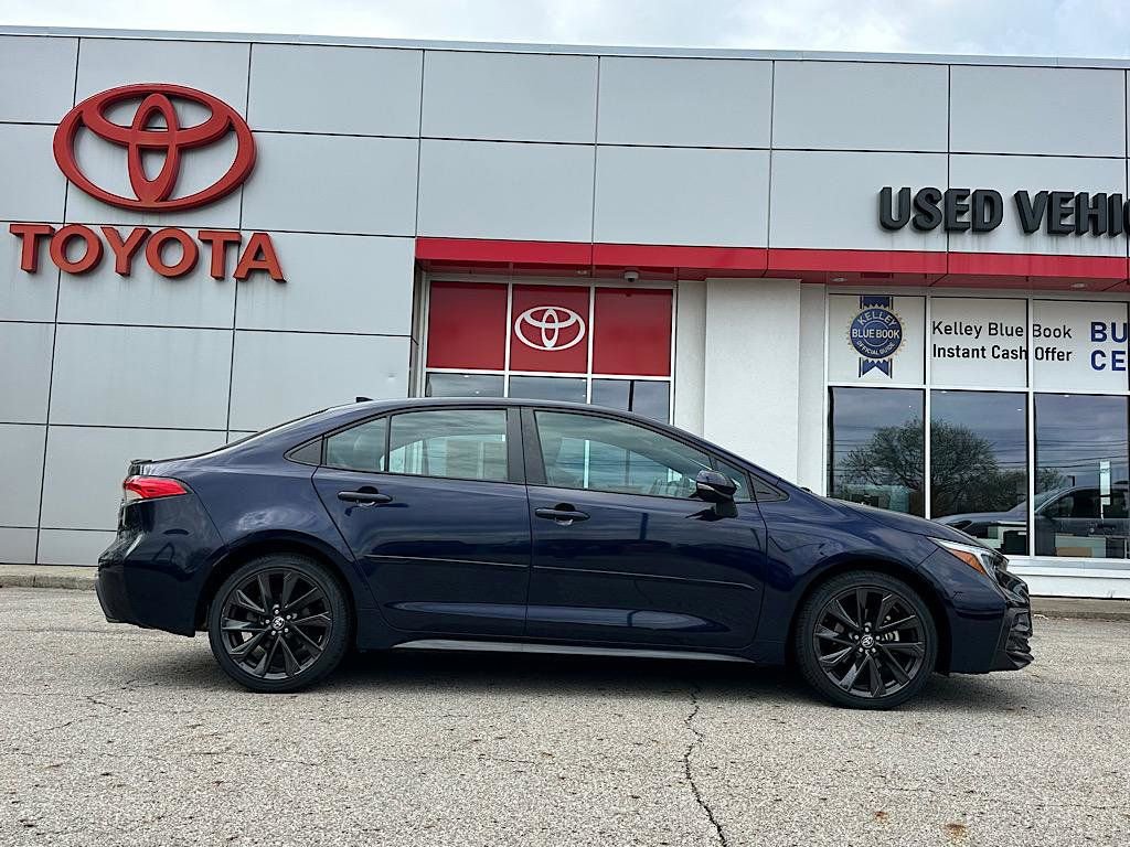 Certified 2023 Toyota Corolla SE image 6