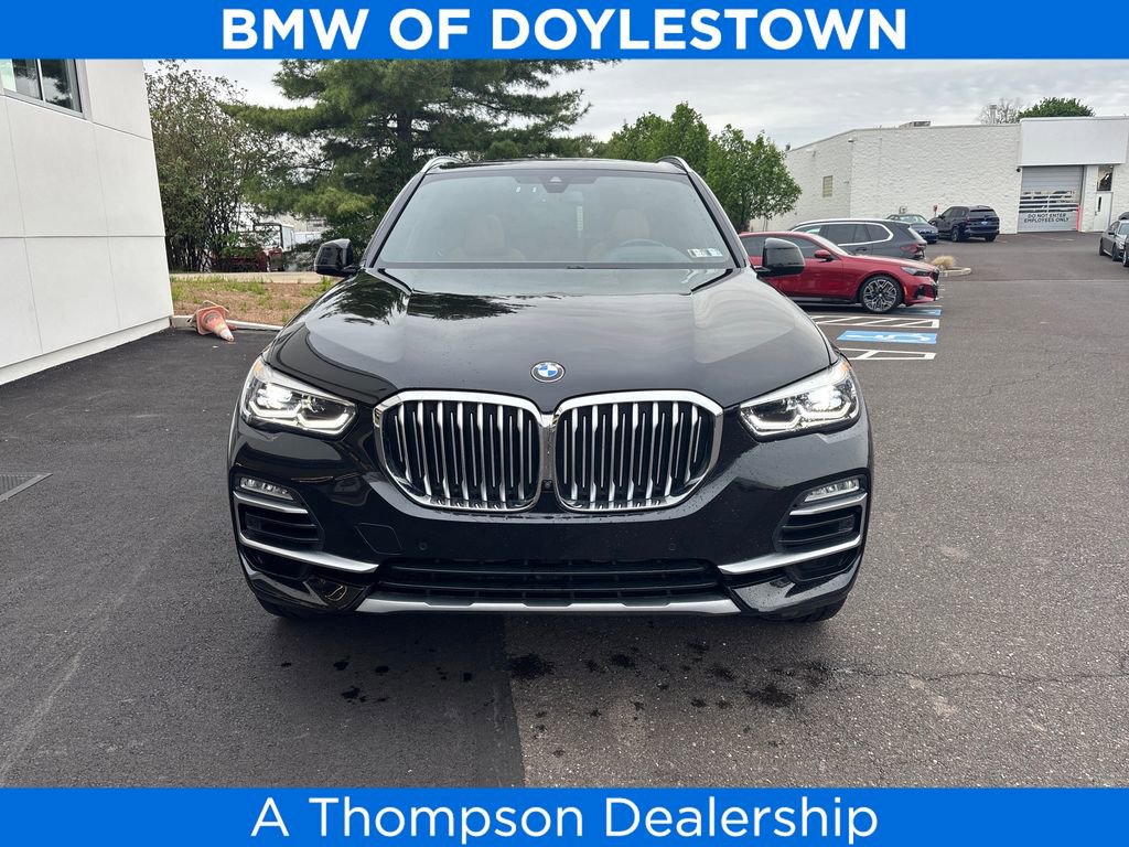 Used 2019 BMW X5 xDrive40i w/ Premium Package 2 AWD/4WD image 1