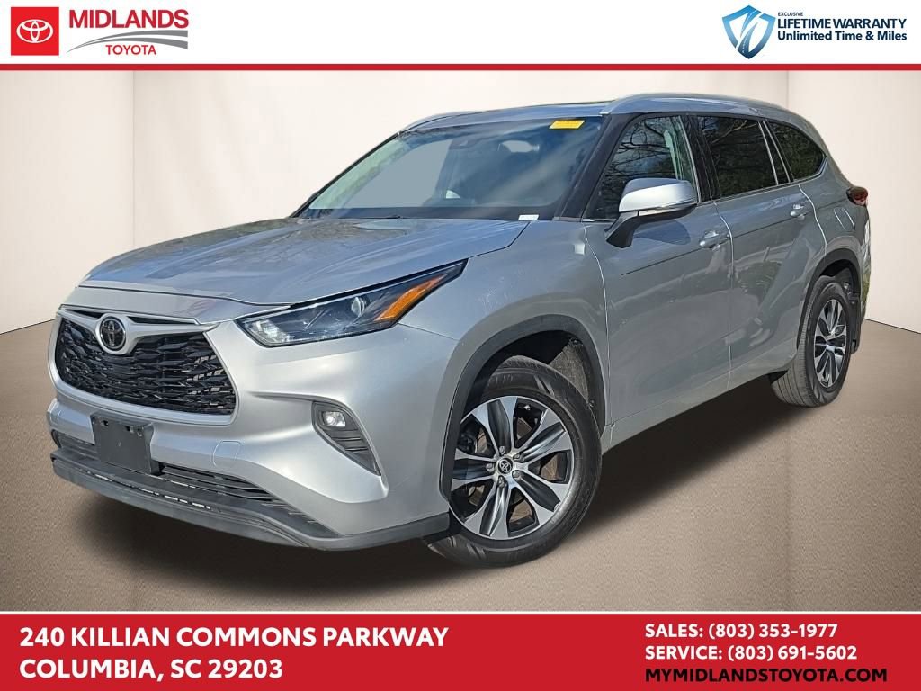Used 2022 Toyota Highlander XLE