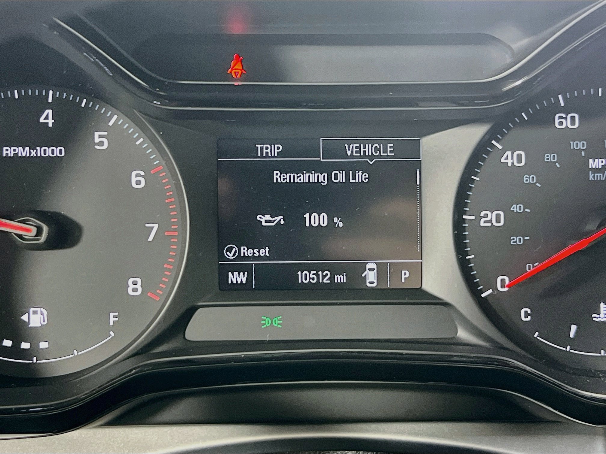 Used 2025 Chevrolet Trax LS w/ LS Convenience Package FWD image 12