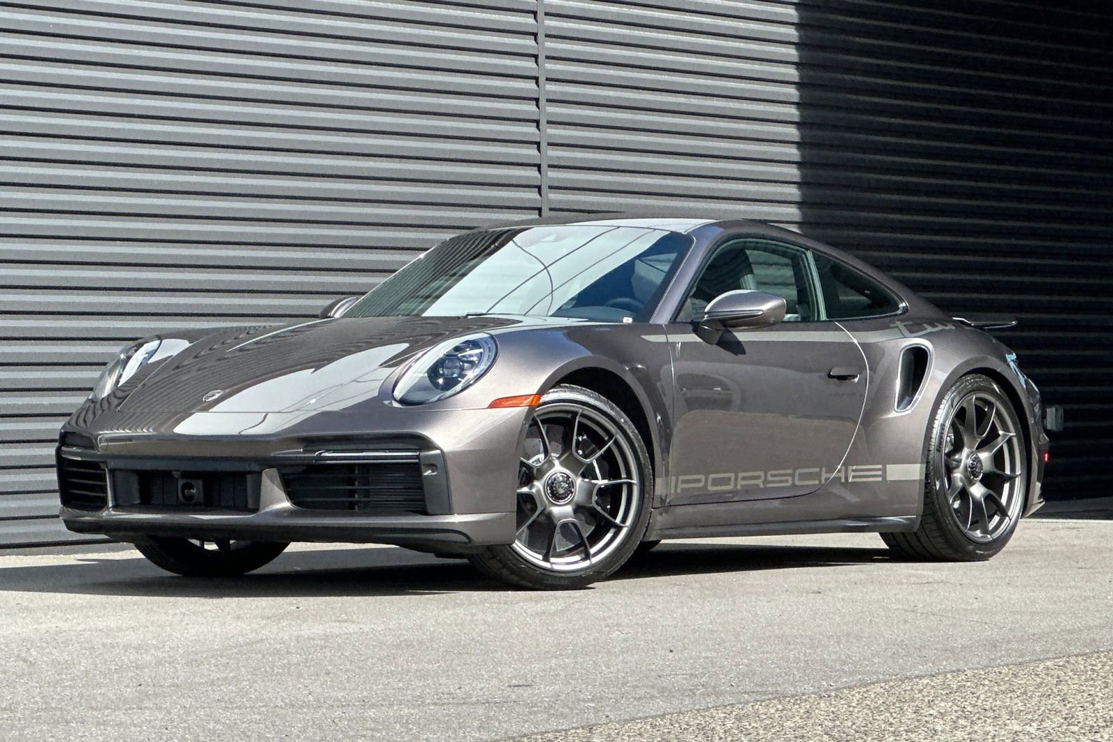 Used 2025 Porsche 911 Turbo image 1