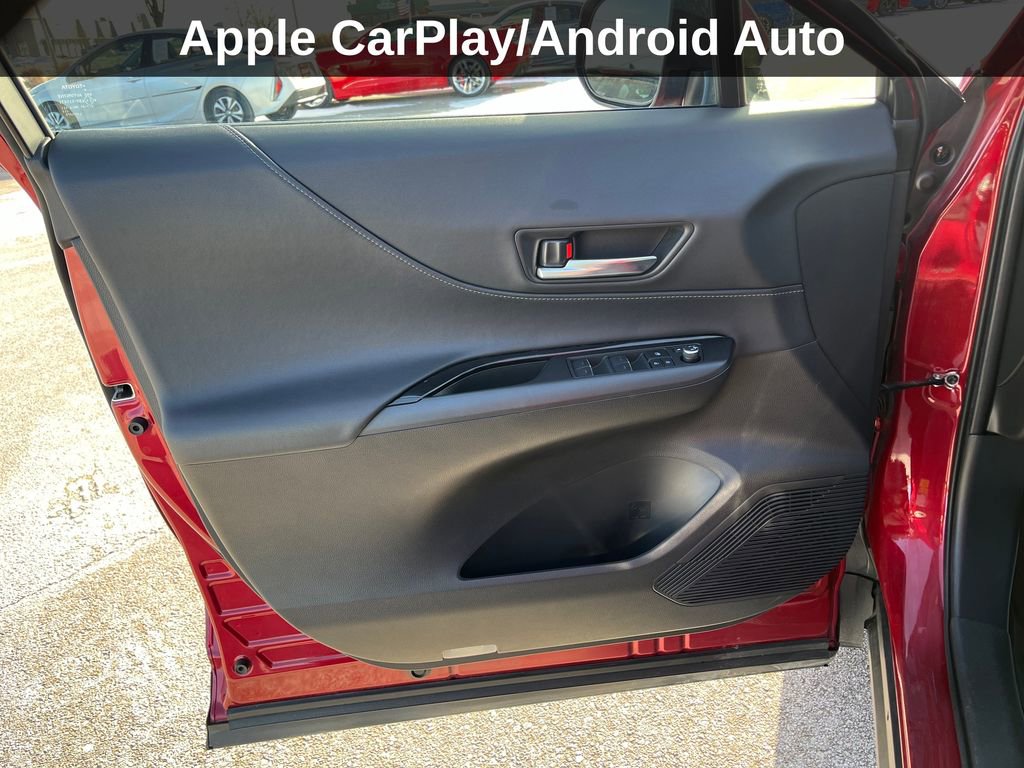 Used 2023 Toyota Venza LE image 13