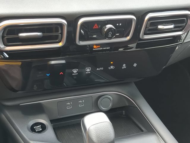 New 2026 Nissan Sentra SR w/ Floor Mat Package FWD image 20