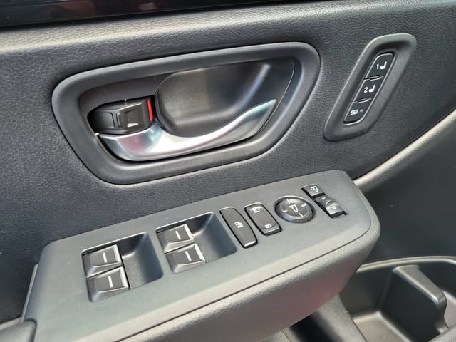Used 2025 Honda Pilot TrailSport image 19