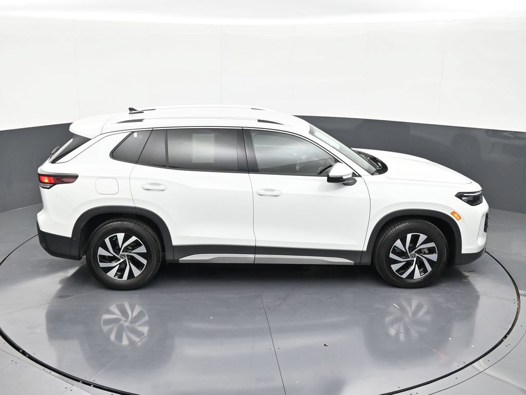 Used 2026 Volkswagen Tiguan S FWD image 17