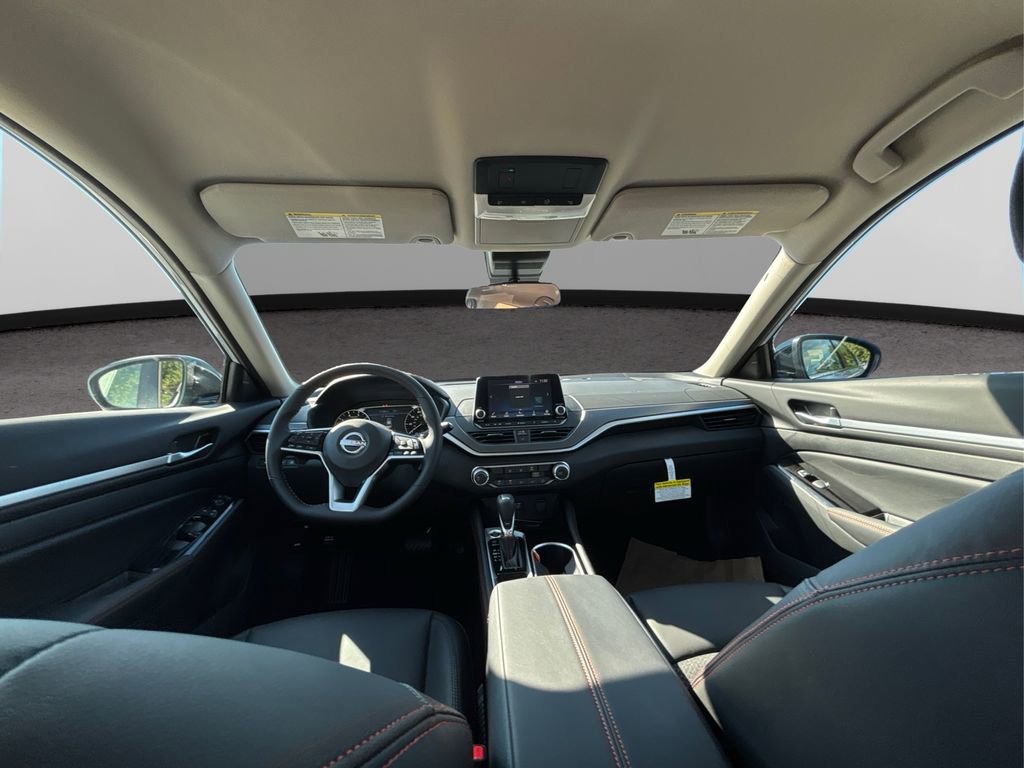 New 2025 Nissan Altima 2.5 SR image 25