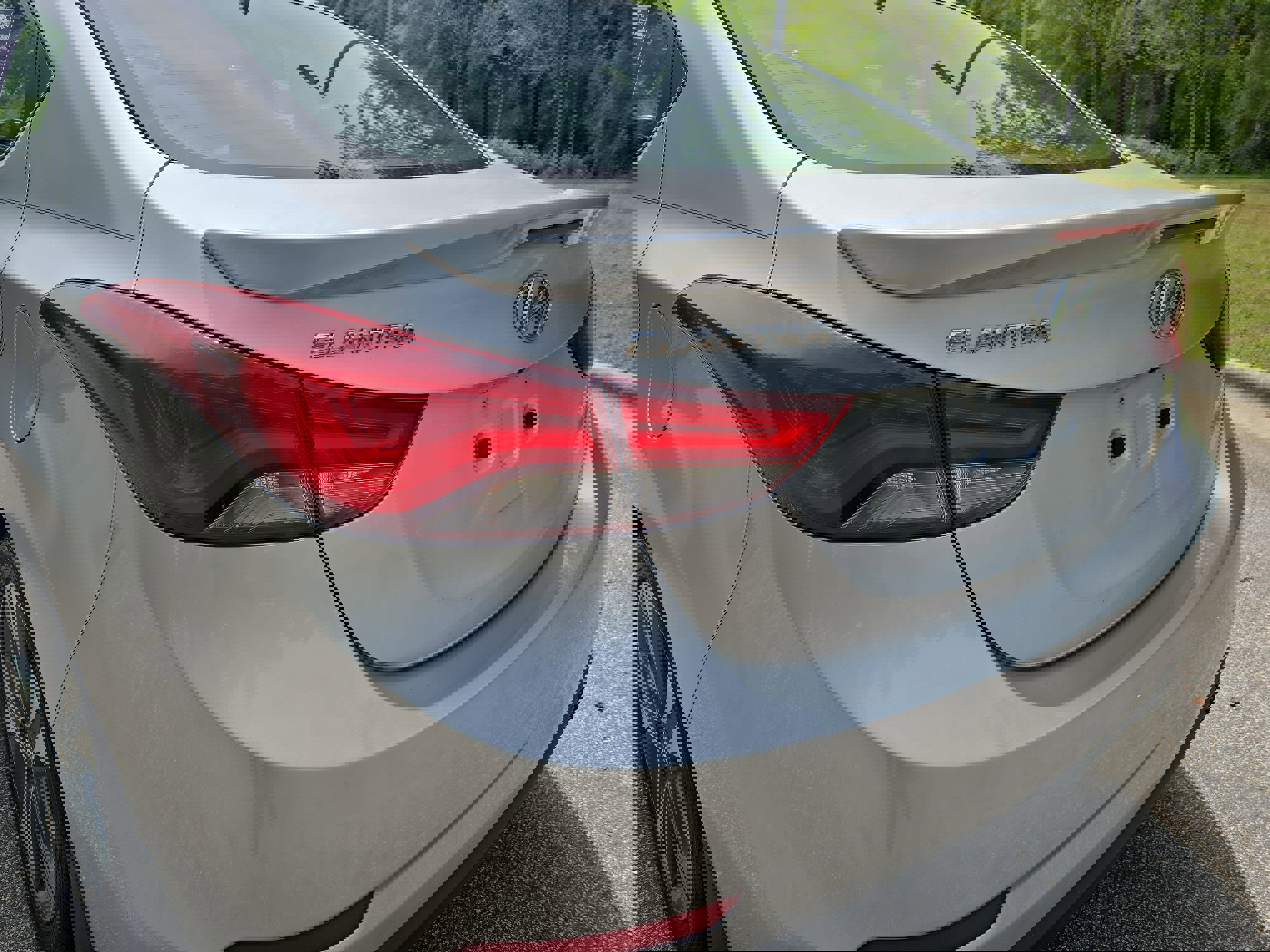 Used 2015 Hyundai Elantra Sport FWD image 33