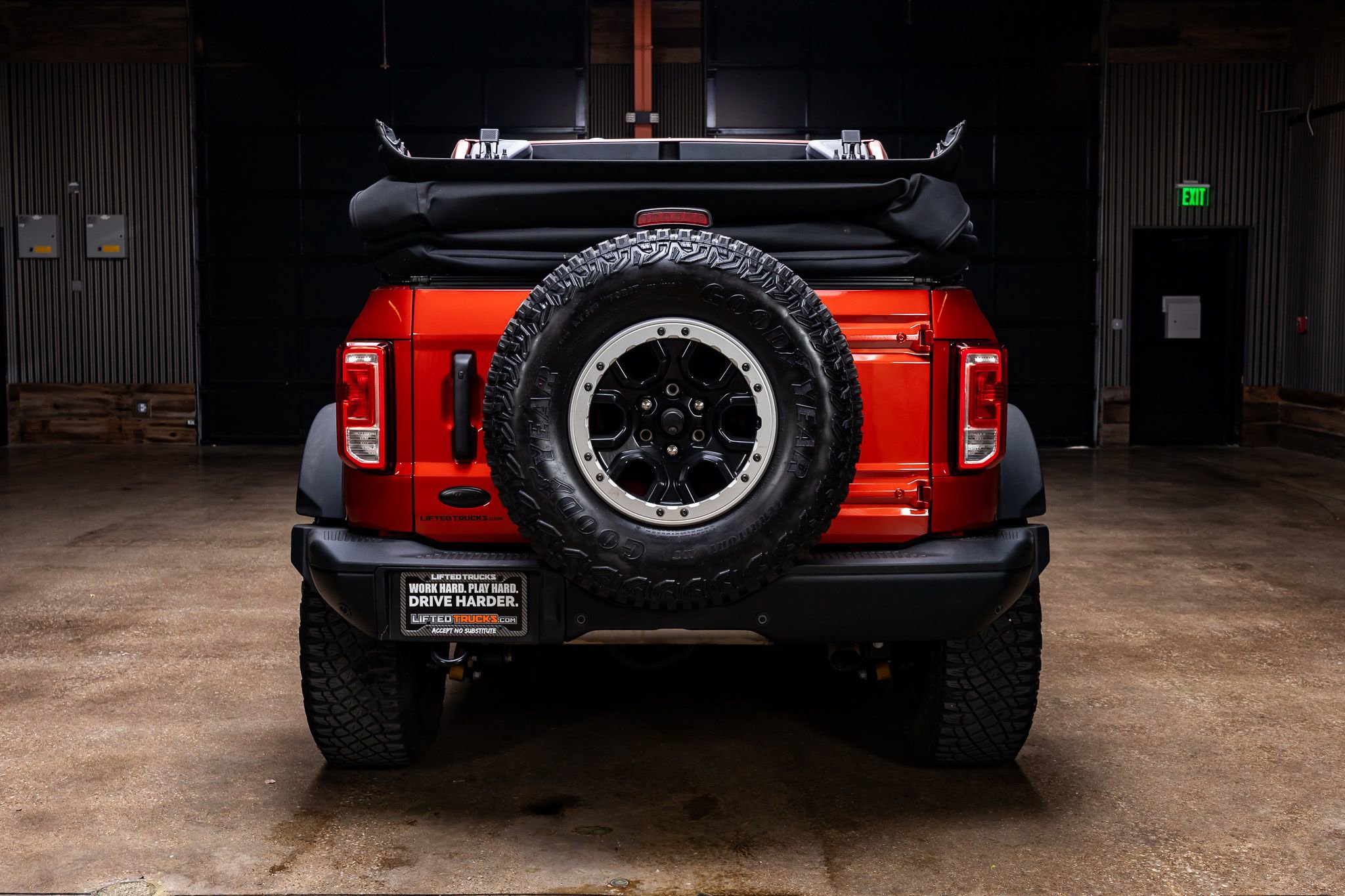 Used 2023 Ford Bronco Black Diamond w/ Sasquatch Package image 13