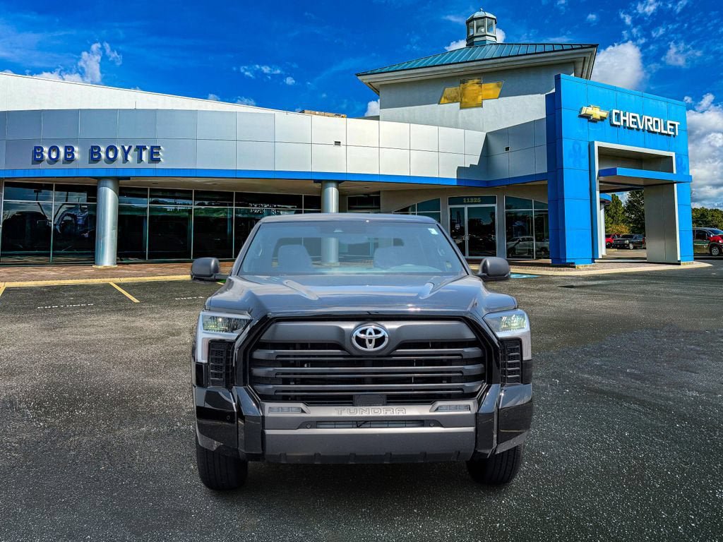 Used 2025 Toyota Tundra SR5 w/ SR5 Convenience Package RWD image 9