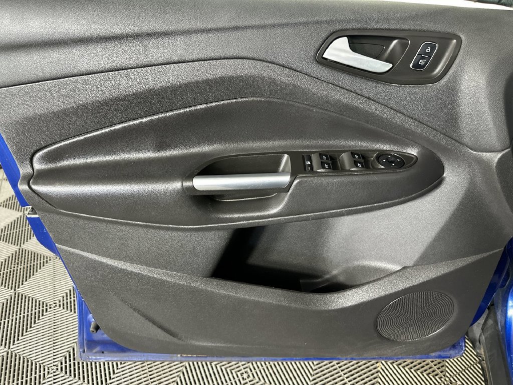 Used 2017 Ford Escape SE w/ SE Cold Weather Package FWD image 21