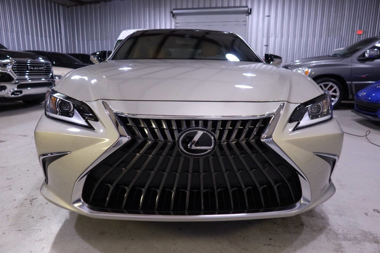 Used 2025 Lexus ES 350 w/ Premium Package image 8