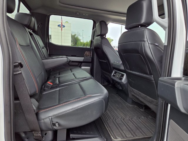 Used 2024 Ford F250 Lariat w/ Lariat Ultimate Package AWD/4WD image 13