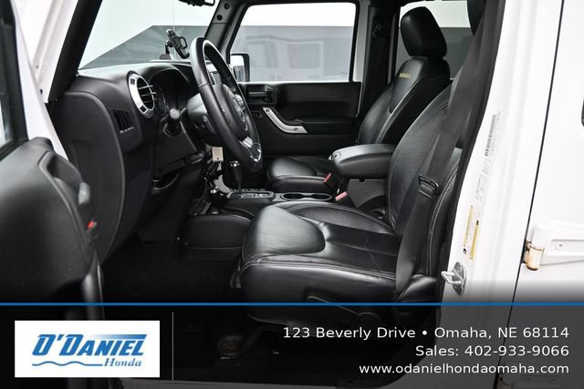 Used 2013 Jeep Wrangler Unlimited Sahara w/ Trailer Tow Group AWD/4WD image 25